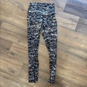 Lululemon Athletica Black and White Patterned Leggings